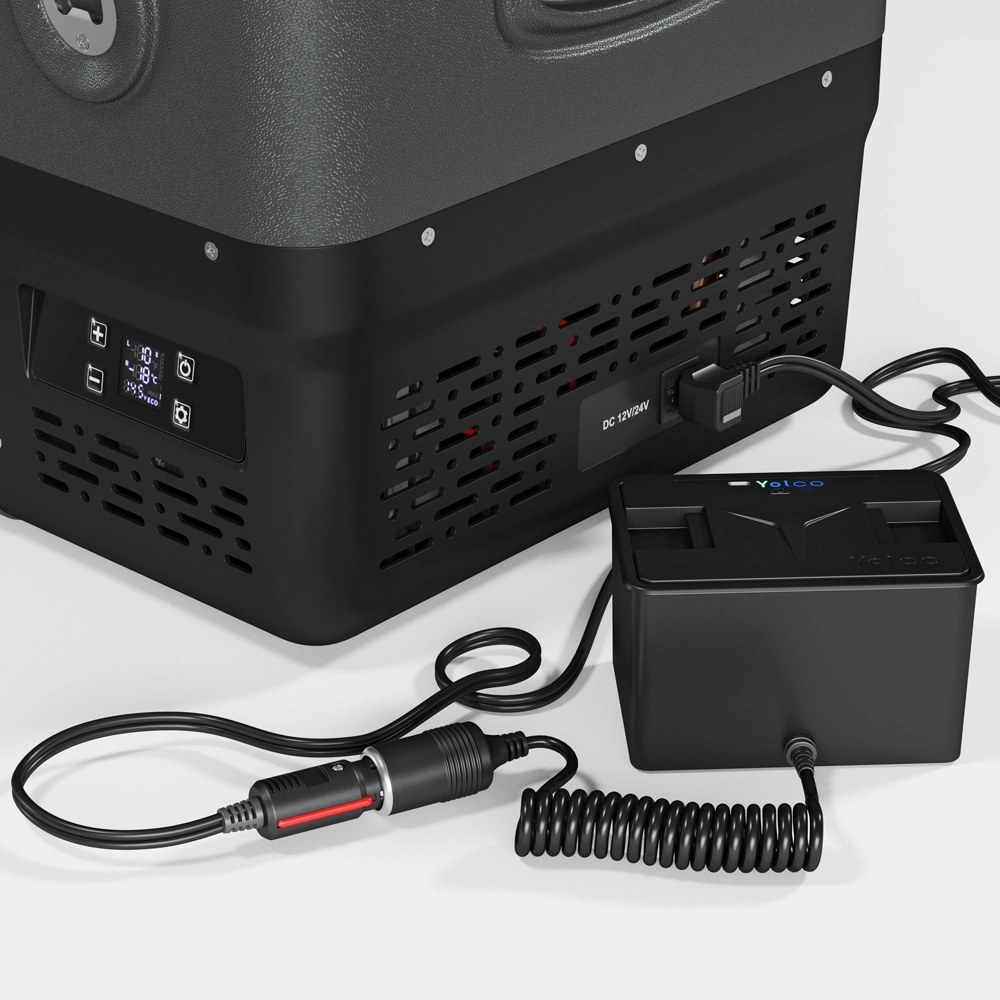 Lodówka Yolco DX30 Grey podłączona do adaptera akumulatorowego DSC1B