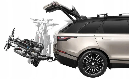 Aguri Active Bike PRO 2 srebrny z rowerami na SUV-ie – ujęcie lifestyle z boku - Sklep motozebra