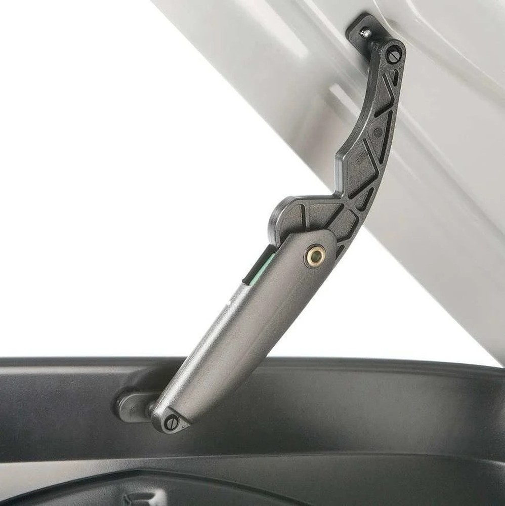 Box dachowy Inter Pack Traxer 6.6 czarny metalik - 410L – detal: zamek centralny z kluczykiem, mechanizm blokowania pokrywy