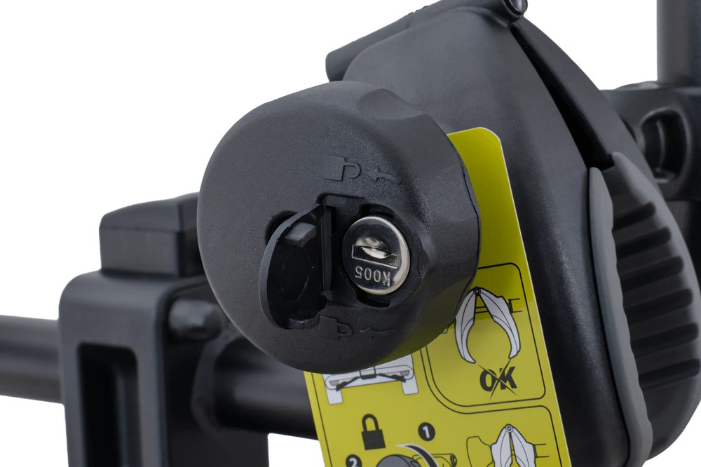 Inter Pack Spider 3 Lite – detal zamka blokady platformy, żółty wskaźnik - Sklep motozebra