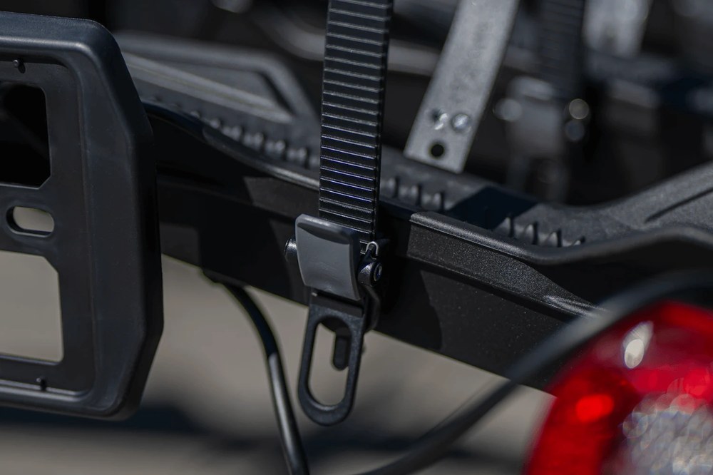 Inter Pack Spider 3 Lite – detal mocowania do kuli holowniczej, szyna prowadząca - Sklep motozebra