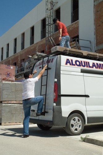 Przejdź do produktu CRUZ Drabina na tylne drzwi 150 cm