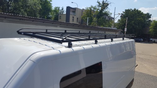 Przejdź do produktu Platforma dachowa CRUZ 910-502 + stopy 934-515 – Iveco Daily III (od 2014)