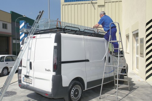Przejdź do produktu Platforma dachowa CRUZ 910-403 + kit 934-513 – Opel Vivaro I (2001-2014), Renault Trafic II (2001-2014), Nissan Primastar (2001-2016) i 5 innych