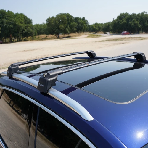 Bagażnik na relingi zintegrowane Thunder TRX2 78/82 cm, czarny, TRX2 78-82B – ujęcie 4 - Sklep motozebra
