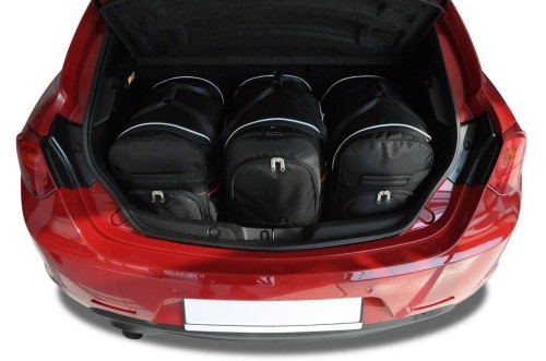 Przejdź do produktu Torby do bagażnika Alfa Romeo Giulietta Nuova II (940) 2010–2020 – zestaw KJUST SPORT 3 szt., 7001002