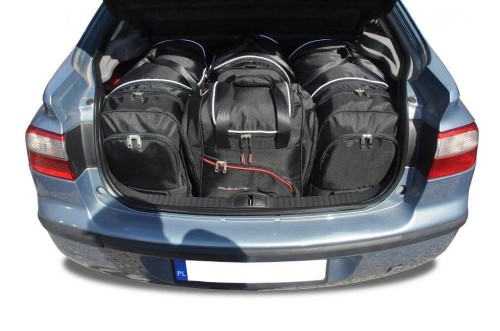 Przejdź do produktu Torby do bagażnika Renault Laguna Hatchback II 2001–2007 – zestaw KJUST SPORT 4 szt., 7034212