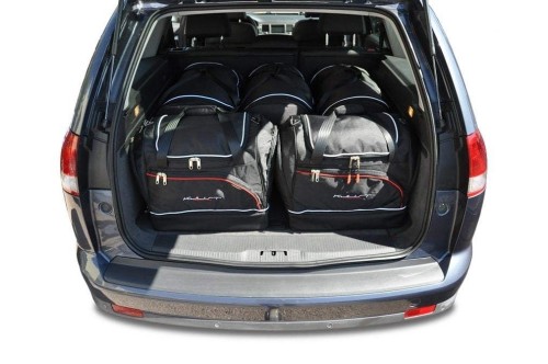 Przejdź do produktu Torby do bagażnika Opel Vectra Kombi C (Z02) 2002–2008 – zestaw KJUST SPORT 5 szt., 7031018