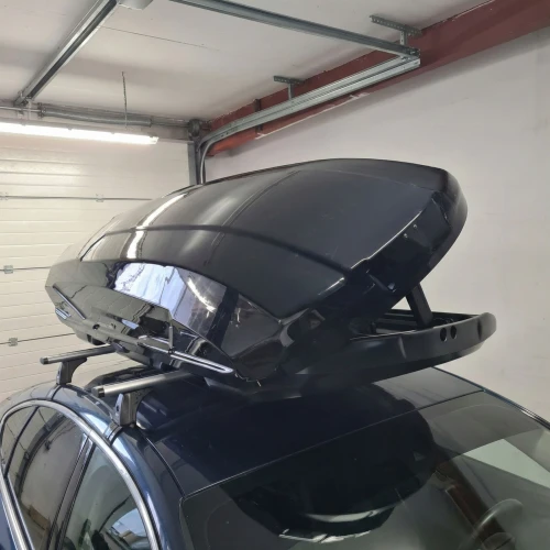 Box dachowy Hakr Eternal 600 czarny połysk - 600L 9