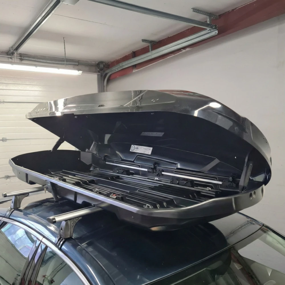 Box dachowy Hakr Eternal 600 czarny połysk - 600L 10