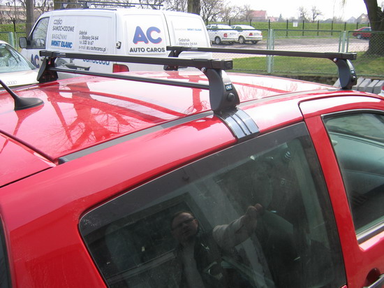 Bagażnik dachowy CRUZ OT-105 + kit 935-402 + stopy 935-000 — Citroen C2 (2003-2009) — zastosowanie