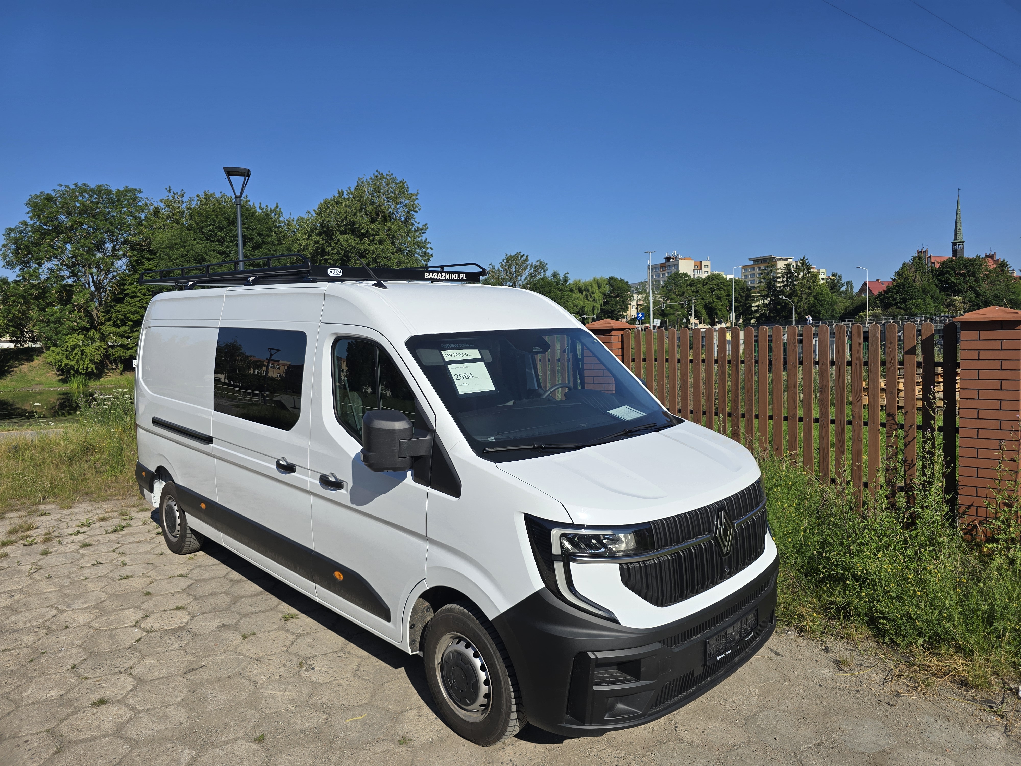 Platforma dachowa CRUZ 910-603 + kit 934-557 — Nissan Interstar III (od 2024), Renault Master IV (od 2024) — zastosowanie