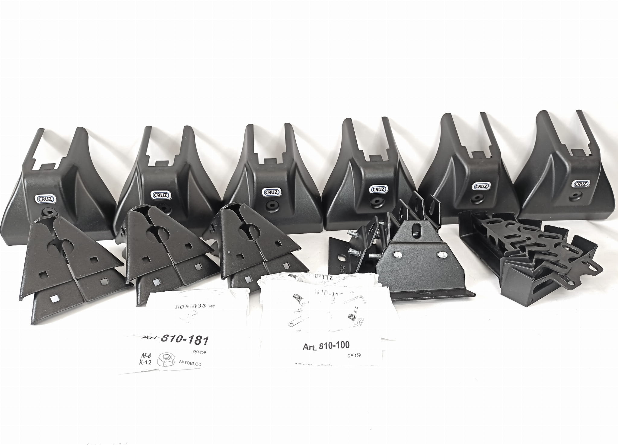 Platforma dachowa CRUZ 910-351 + stopy 934-431 — Ford Connect II Tourneo/Grand Tourneo (2013-2022), Ford Transit Connect II (2013-2022) — zastosowanie