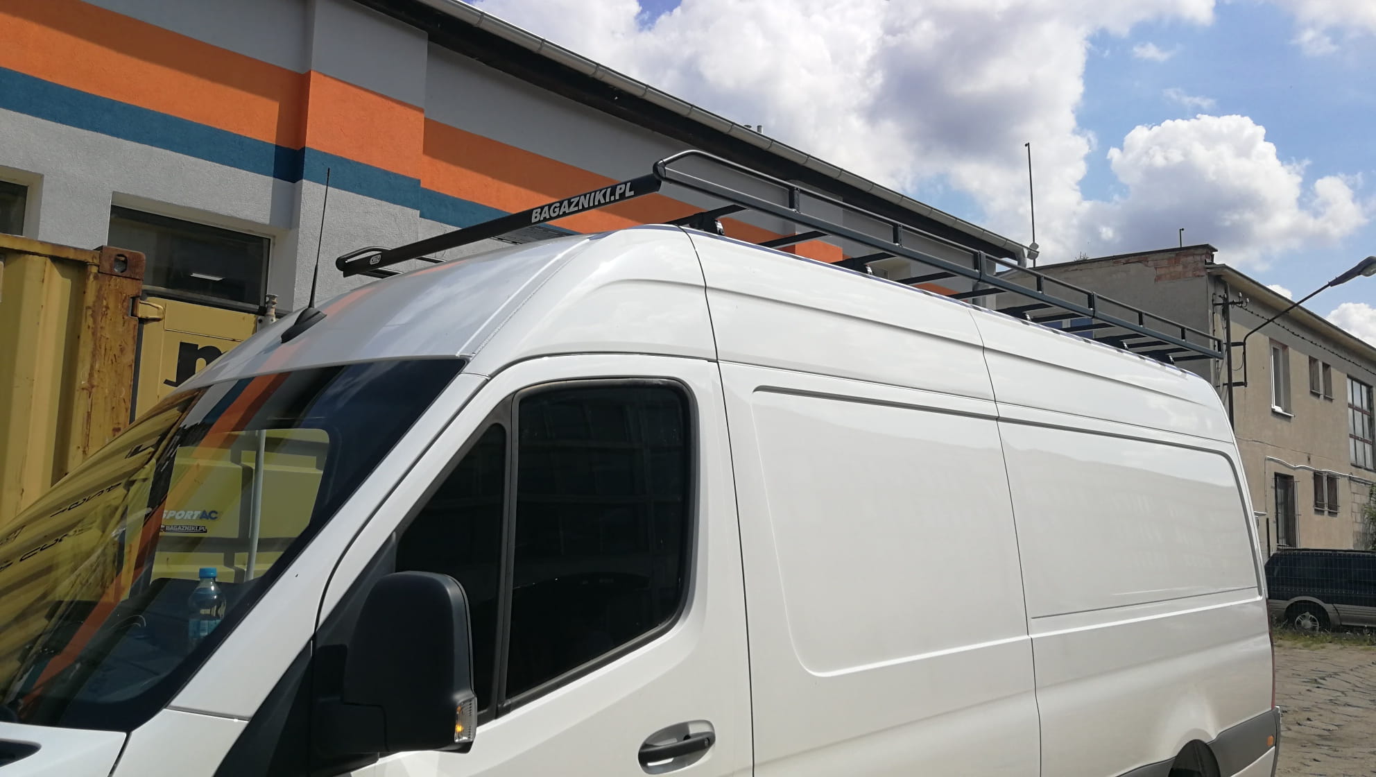Platforma dachowa CRUZ 910-777 + stopy 934-636 — MAN TGE (od 2017), Volkswagen Crafter II (od 2017) — zastosowanie