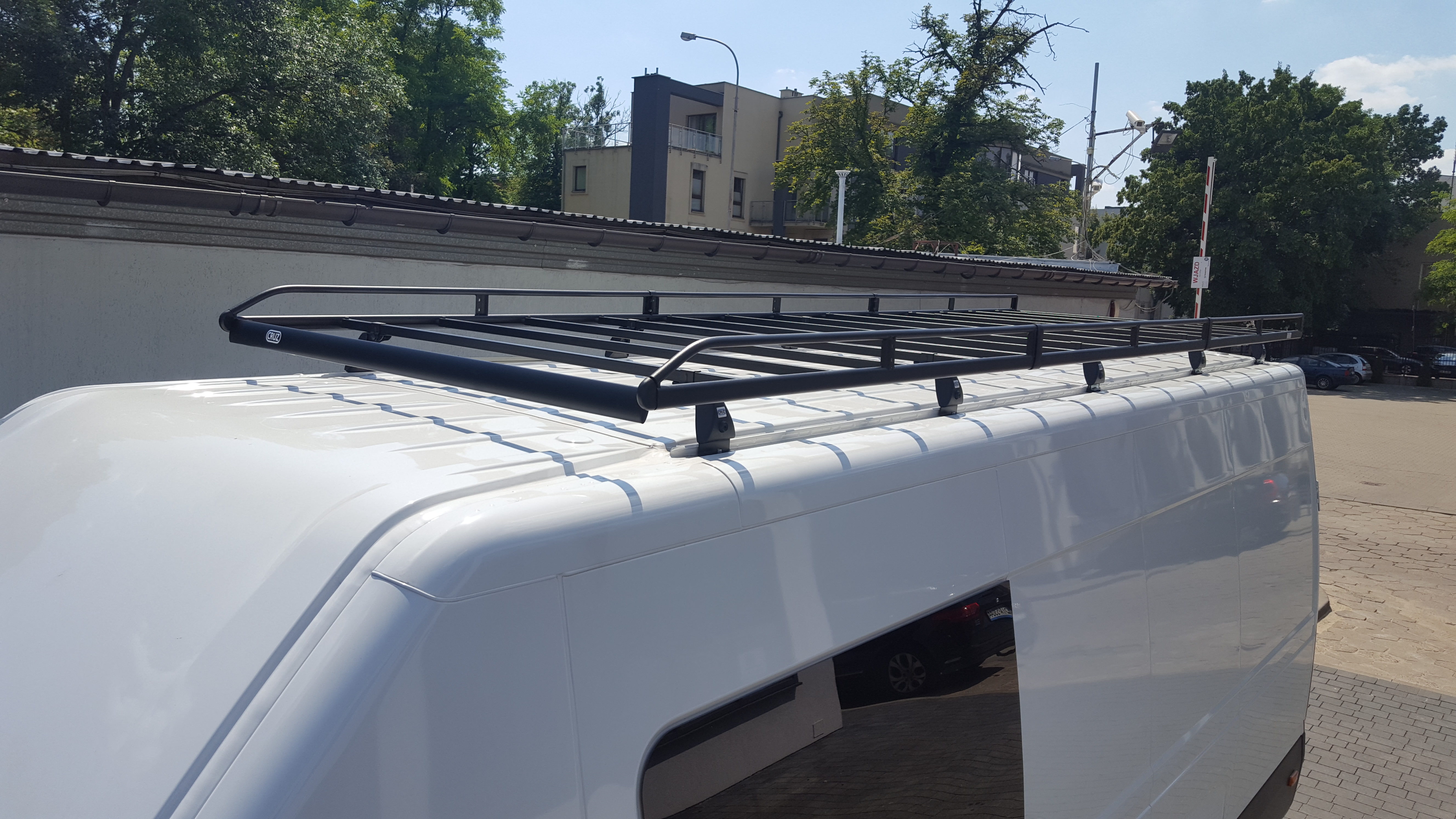 Platforma dachowa CRUZ Evo 300 × 140 cm — Iveco Daily III (od 2014) — szczegóły