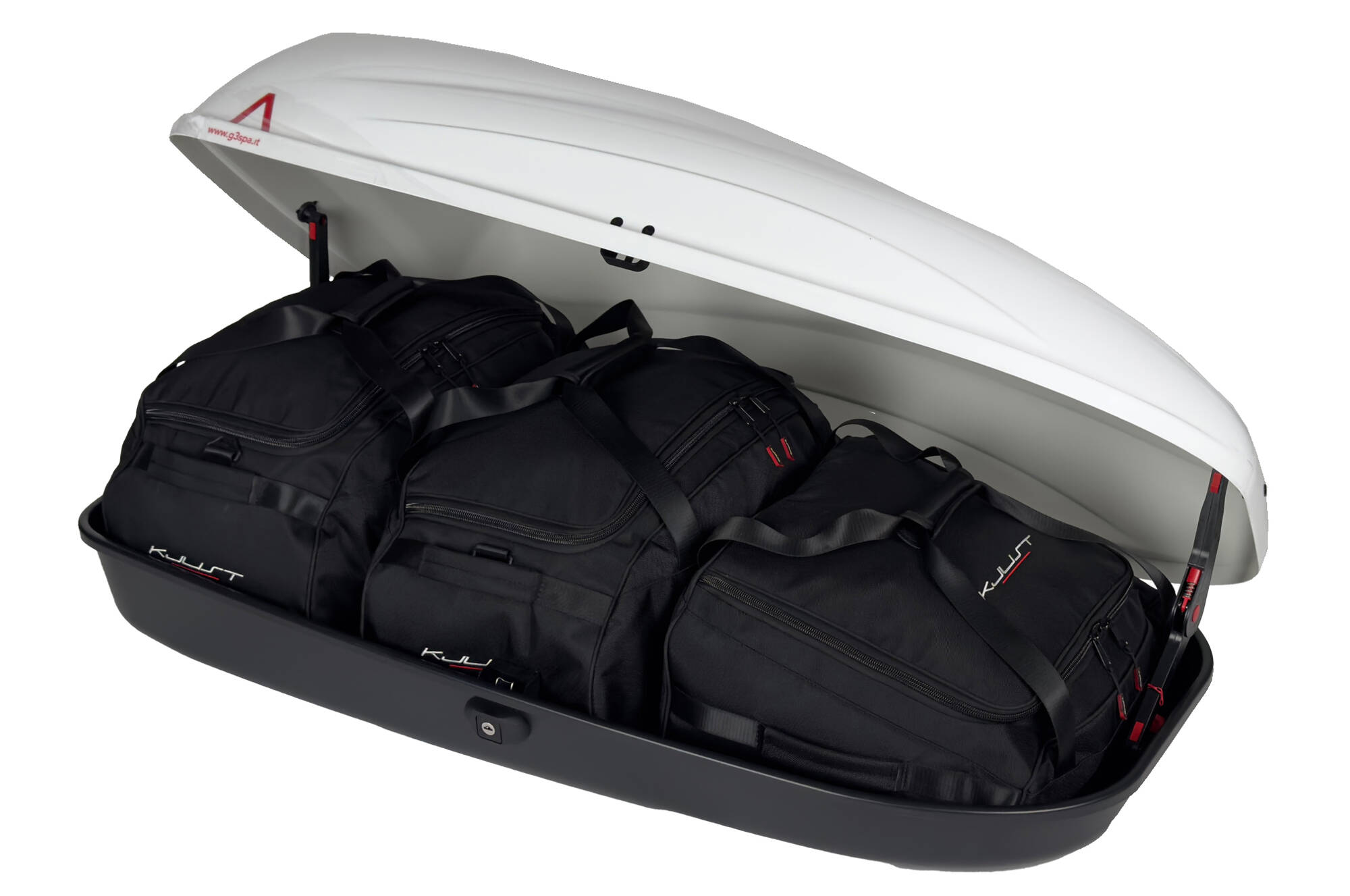 Torby KJUST do boksu dachowego G3 Helios 320 — torby ułożone w boksie