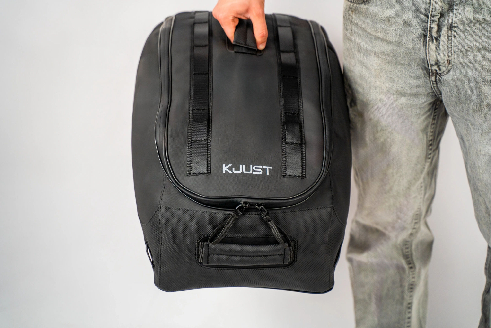 Torby KJUST PRO do boksu dachowego Taurus Strike 480 — torba noszona jak plecak