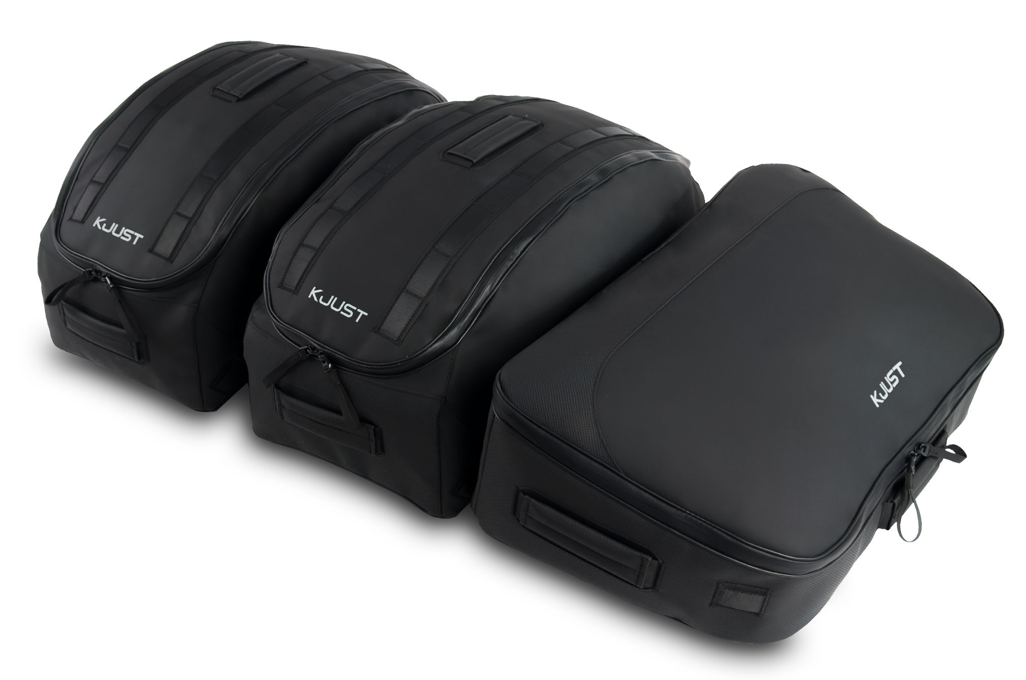 Torby KJUST PRO do boksu dachowego Thule Force XT S — torby ułożone w boksie
