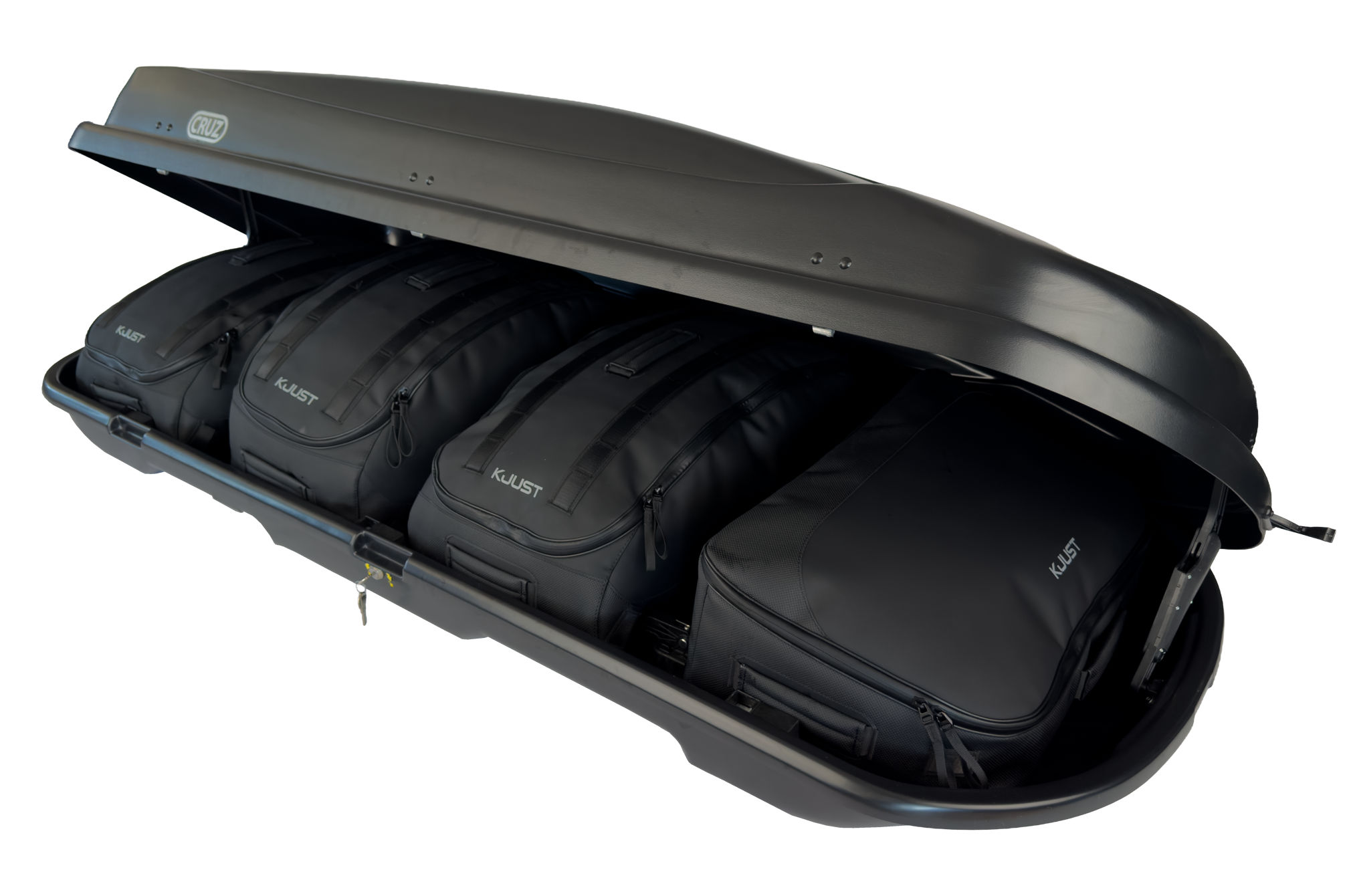 Torby KJUST PRO do boksu dachowego Cruz Xtreme 450 — torby ułożone w boksie