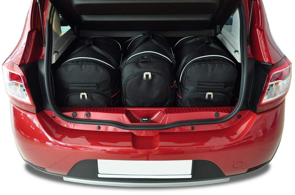 Torby KJUST SPORT do Dacia Sandero II — zestaw ułożony w bagażniku
