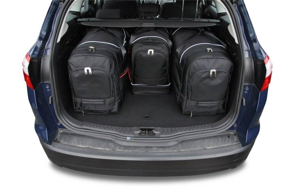 Torby KJUST SPORT do Ford Focus Kombi III — torby wyjmowane z bagażnika krok po kroku
