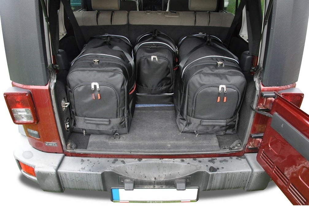 Torby KJUST SPORT do Jeep Wrangler Unlimited III (JK) — torby wyjmowane z bagażnika krok po kroku