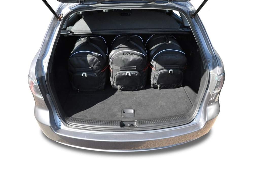 Torby KJUST SPORT do Mazda 6 Kombi I — torby wyjmowane z bagażnika krok po kroku