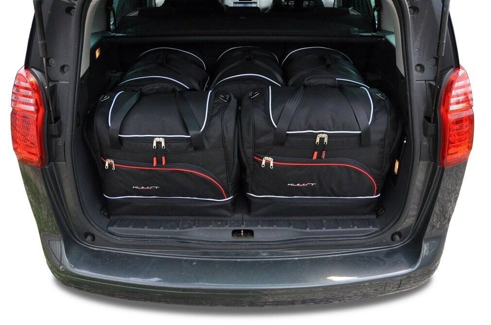 Torby KJUST SPORT do Peugeot 5008 I (T87) — zestaw ułożony w bagażniku