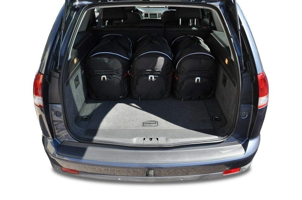 Torby KJUST SPORT do Opel Vectra Kombi C (Z02) — torby wyjmowane z bagażnika krok po kroku