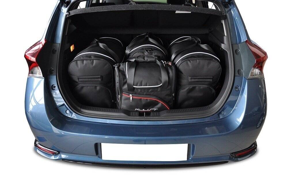 Torby KJUST AERO do Toyota Auris Hatchback II (E18) — zestaw ułożony w bagażniku