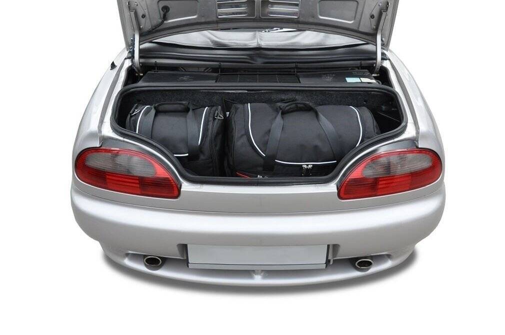 Torby KJUST SPORT do MG F II — zestaw ułożony w bagażniku