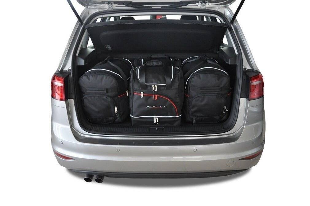 Torby KJUST SPORT do Volkswagen Golf Sportsvan VII — zestaw ułożony w bagażniku