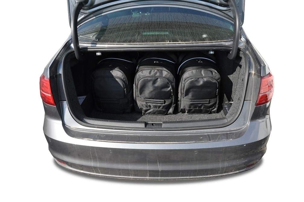 Torby KJUST SPORT do Volkswagen Jetta VI — torby wyjmowane z bagażnika krok po kroku
