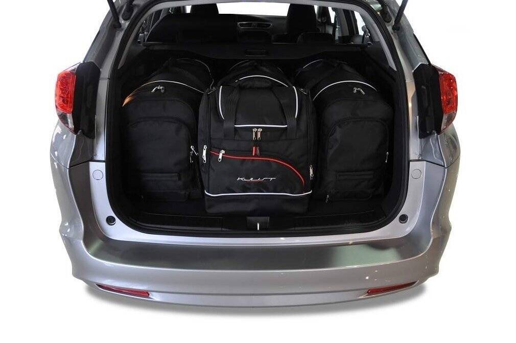 Torby KJUST SPORT do Honda Civic Tourer IX — zestaw ułożony w bagażniku
