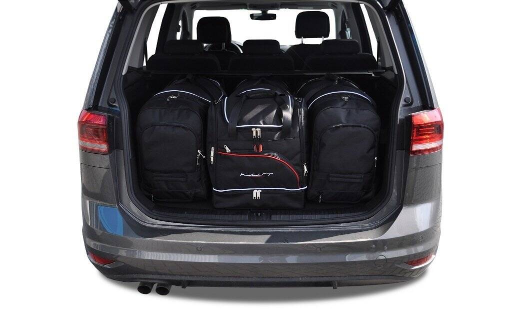 Torby KJUST SPORT do Volkswagen Touran III (5T) — zestaw ułożony w bagażniku