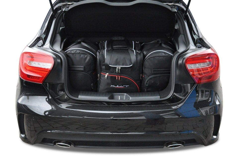 Torby KJUST AERO do Mercedes-Benz A Hatchback W176 — zestaw ułożony w bagażniku