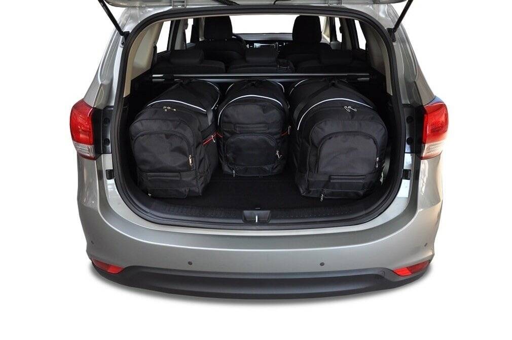 Torby KJUST SPORT do Kia Carens Minivan IV — torby wyjmowane z bagażnika krok po kroku