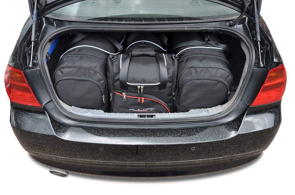 Torby KJUST AERO do BMW 3 / M3 Limousine E90 — zestaw ułożony w bagażniku