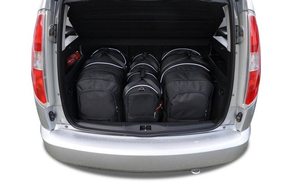 Torby KJUST AERO do Skoda Roomster Mikrovan I — zestaw ułożony w bagażniku