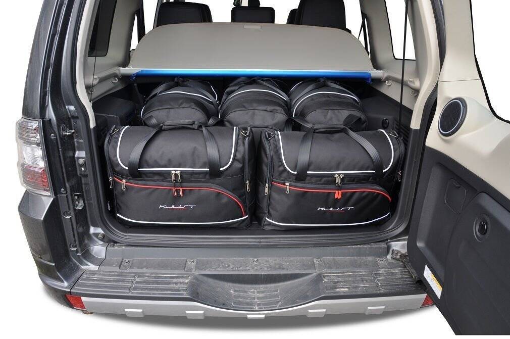 Torby KJUST AERO do Mitsubishi Pajero 5D IV — zestaw ułożony w bagażniku