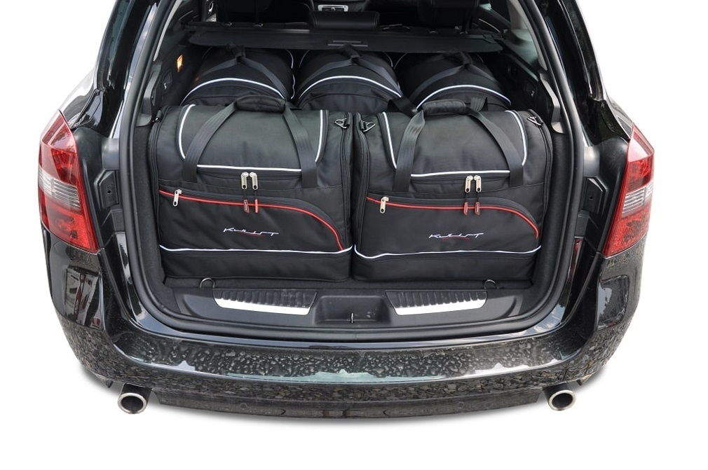Torby KJUST SPORT do Renault Laguna Grandtour III — zestaw ułożony w bagażniku