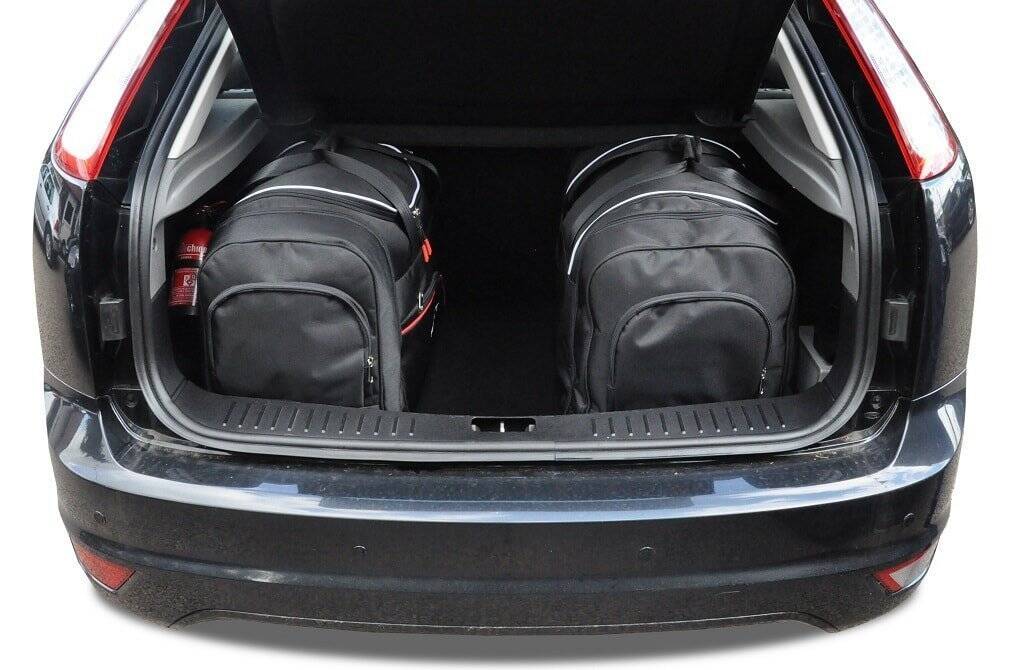 Torby KJUST AERO do Ford Focus Hatchback II — torby wyjmowane z bagażnika krok po kroku