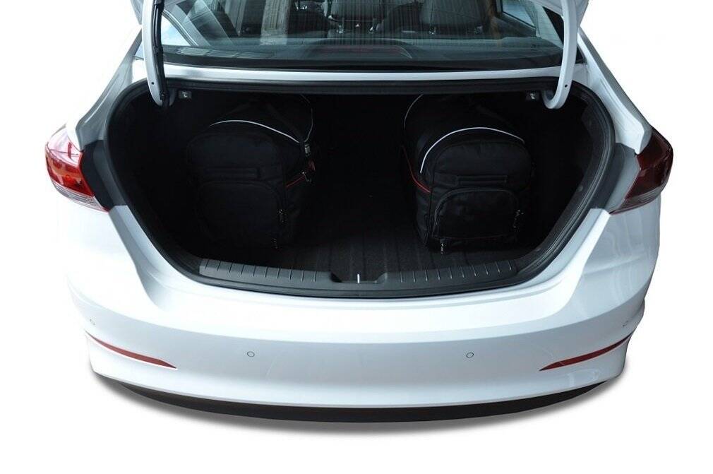 Torby KJUST SPORT do Hyundai Elantra Limousine VI (AD) — torby wyjmowane z bagażnika krok po kroku