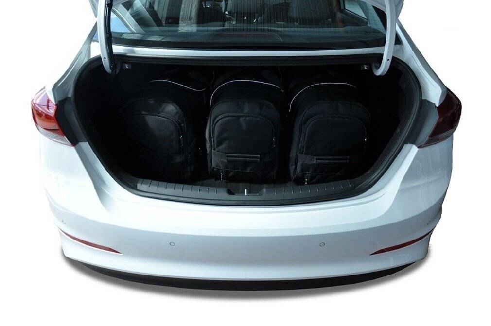 Torby KJUST AERO do Hyundai Elantra Limousine VI (AD) — torby wyjmowane z bagażnika krok po kroku