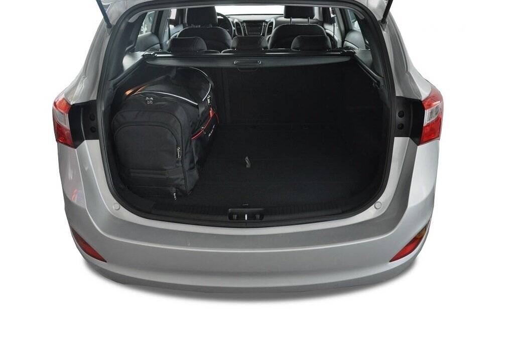 Torby KJUST SPORT do Hyundai i30 Wagon II — torby wyjmowane z bagażnika krok po kroku