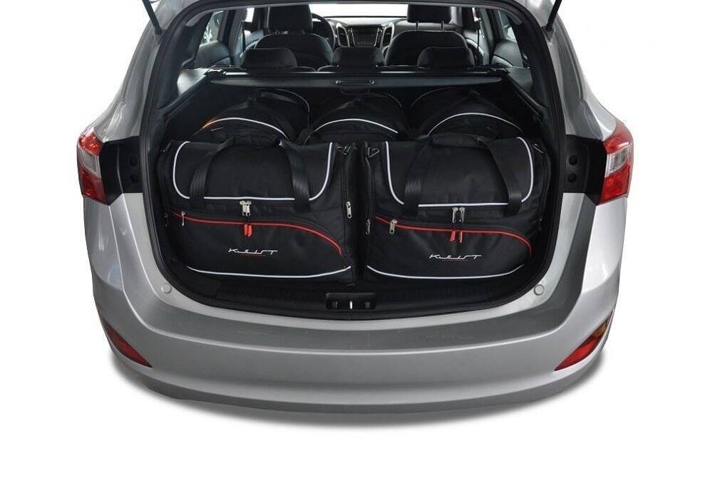 Torby KJUST AERO do Hyundai i30 Wagon II — zestaw ułożony w bagażniku