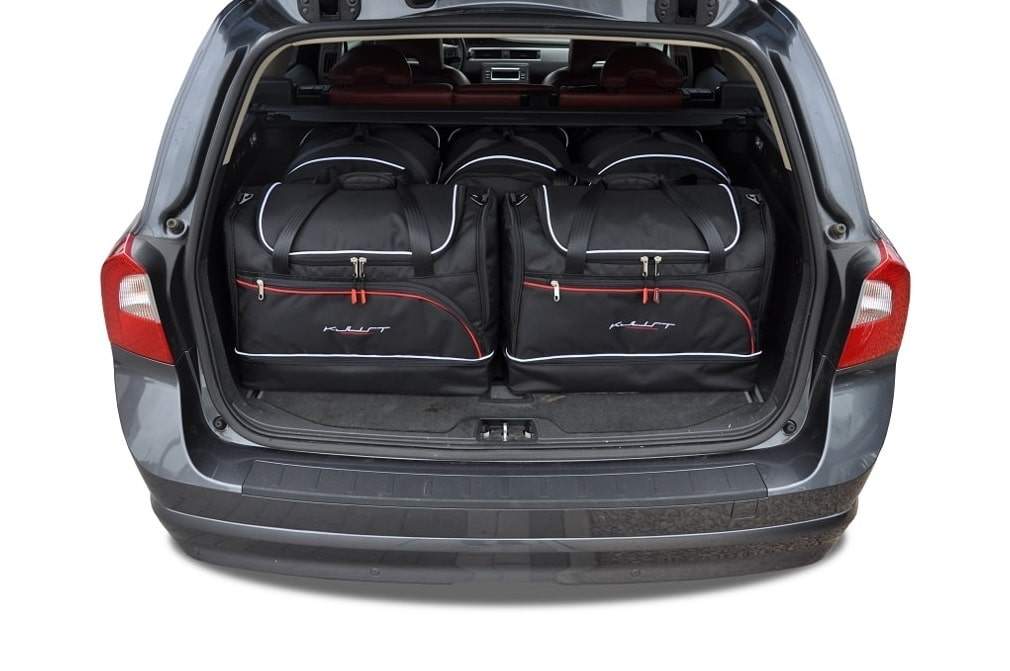Torby KJUST SPORT do Volvo XC70 II (136) — zestaw ułożony w bagażniku