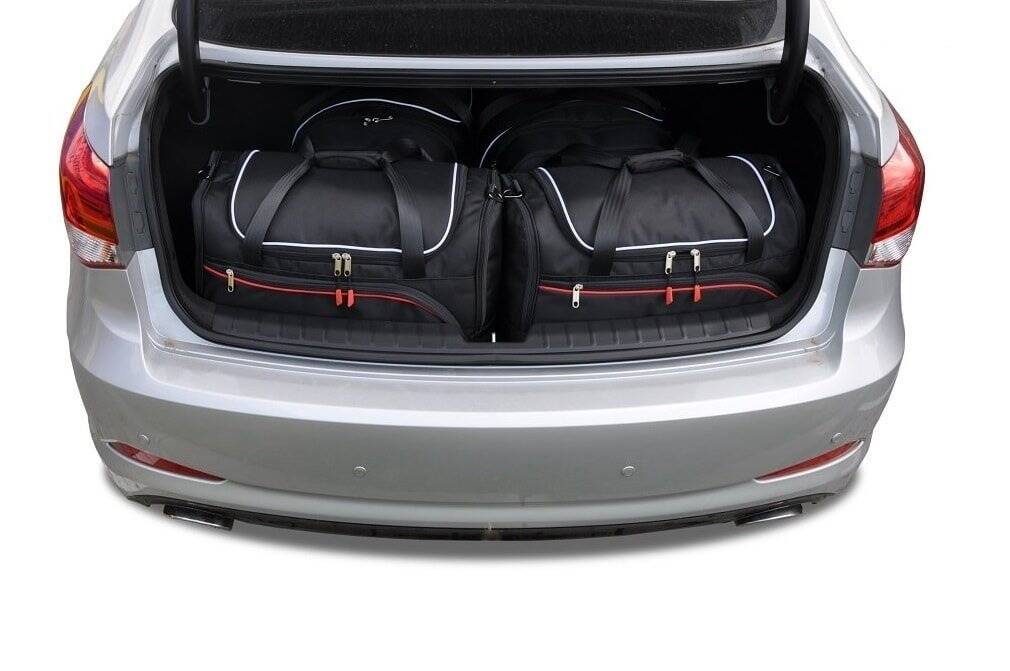 Torby KJUST SPORT do Hyundai i40 Limousine I — zestaw ułożony w bagażniku