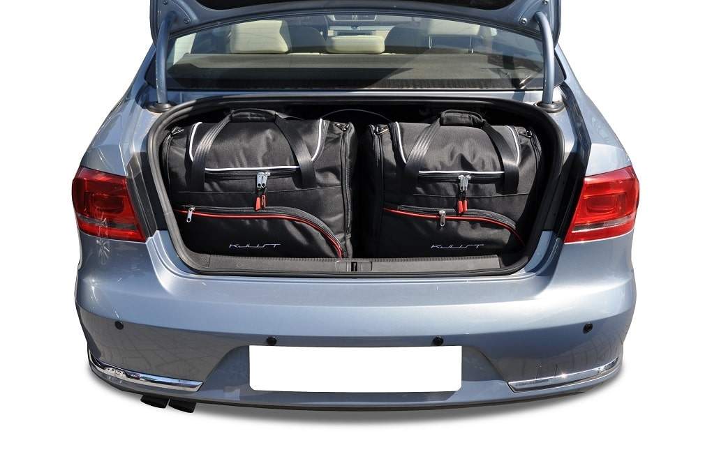 Torby KJUST SPORT do Volkswagen Passat Limousine B7 — zestaw ułożony w bagażniku