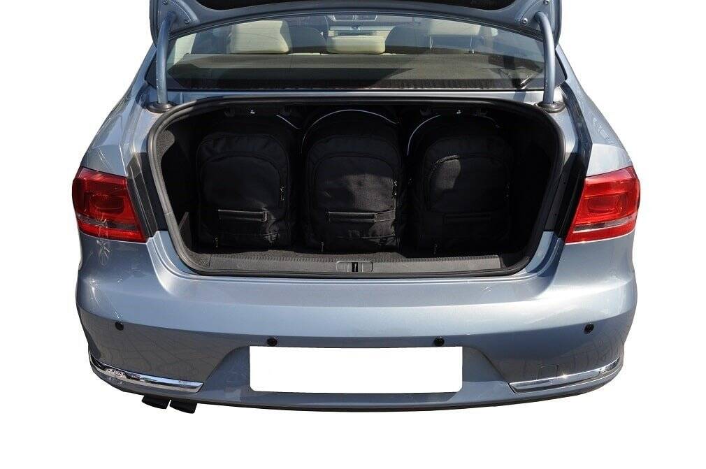 Torby KJUST SPORT do Volkswagen Passat Limousine B7 — torby wyjmowane z bagażnika krok po kroku